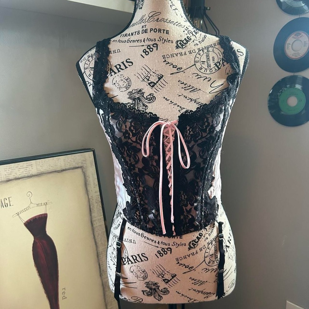 Fredrick’s of Hollywood Elegant Black Lace Corset with Pink Accents
